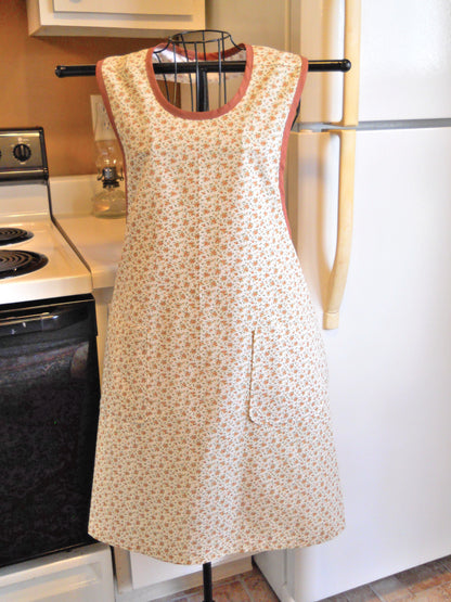 Grandma Style Old Fashioned Full Apron in a Warm Brown Floral in XL