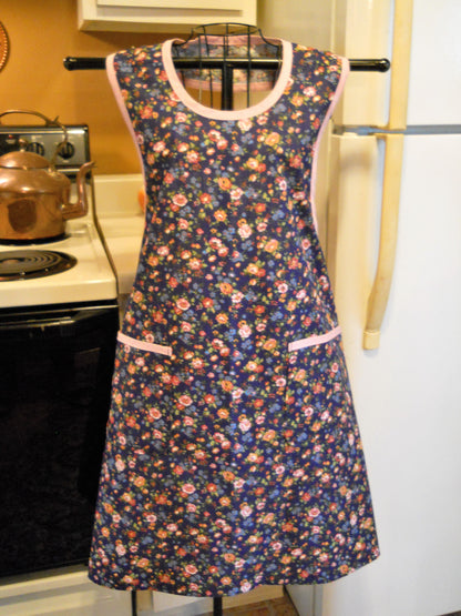 Old Fashioned Grandma Style Navy and Pink Calico Floral Apron in Medium