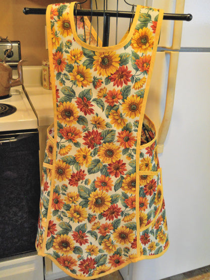 Old Fashioned Cross Back No Tie Apron with Sunflowers in XL