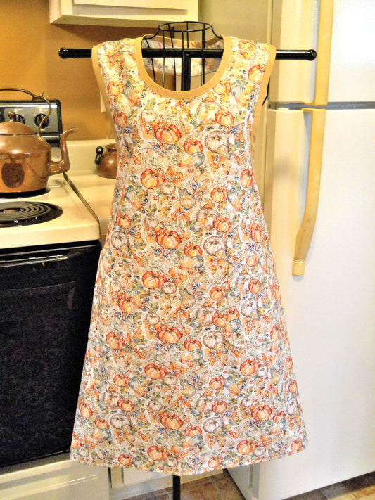 Vintage Style Full Apron with Pumpkins and Gourds size Large