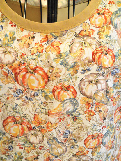Vintage Style Full Apron with Pumpkins and Gourds size Large