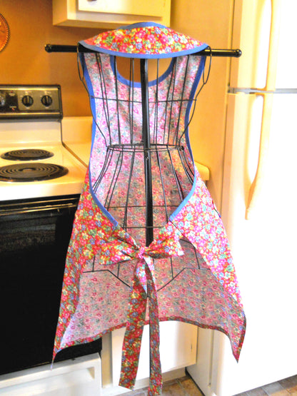 Grandma Old Fashioned Handmade Apron in Red Floral size XL