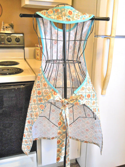 Grandma Vintage Style Full Apron in Teal and Orange Floral size Small