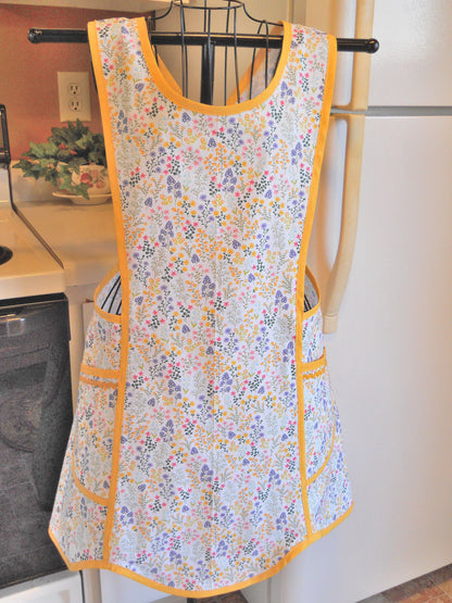 Grandma Style Old Fashioned Crossover No Tie Apron with Wildflowers in Medium