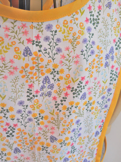 Grandma Style Old Fashioned Crossover No Tie Apron with Wildflowers in Medium