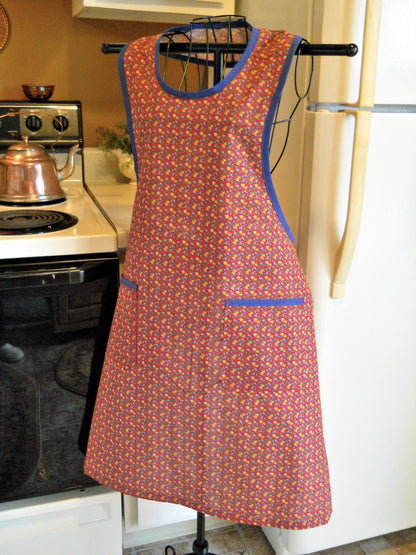 Grandma Style Old Fashioned Full Apron in Dark Red Floral in Large