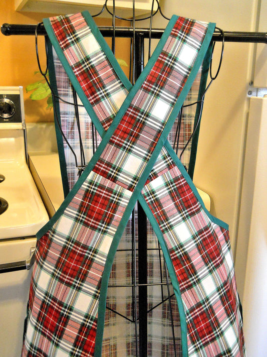 Rustic Style No Tie Crossover Apron in Red and Green Tartan Plaid in Large